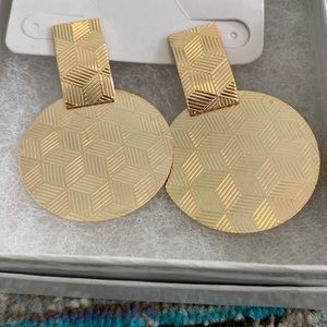 Gold earrings